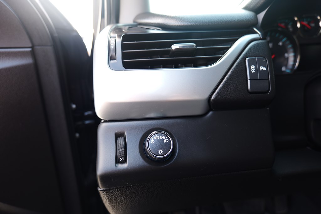 Photo 15 of this CHEVROLET TAHOE