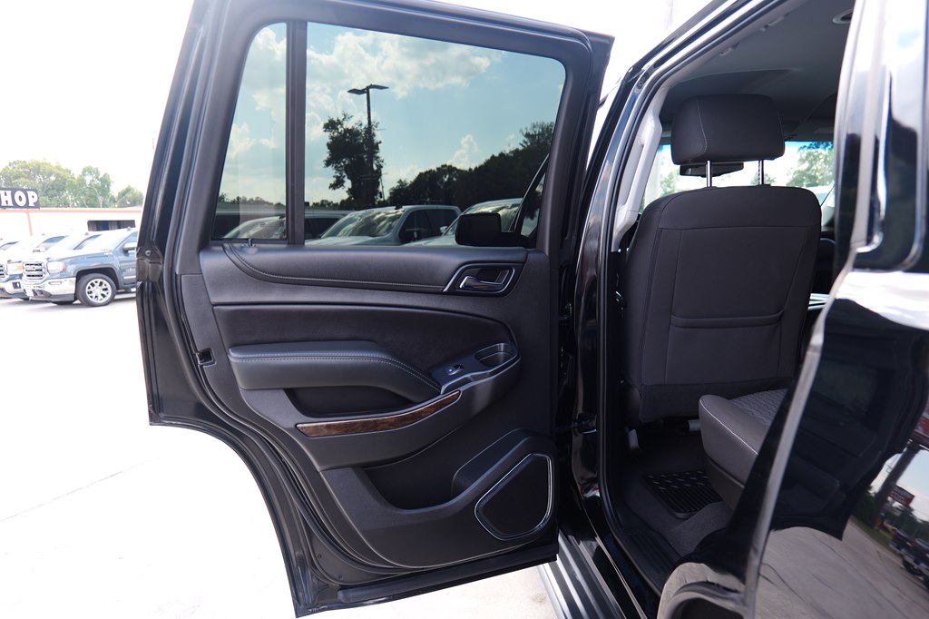 Photo 31 of this CHEVROLET TAHOE