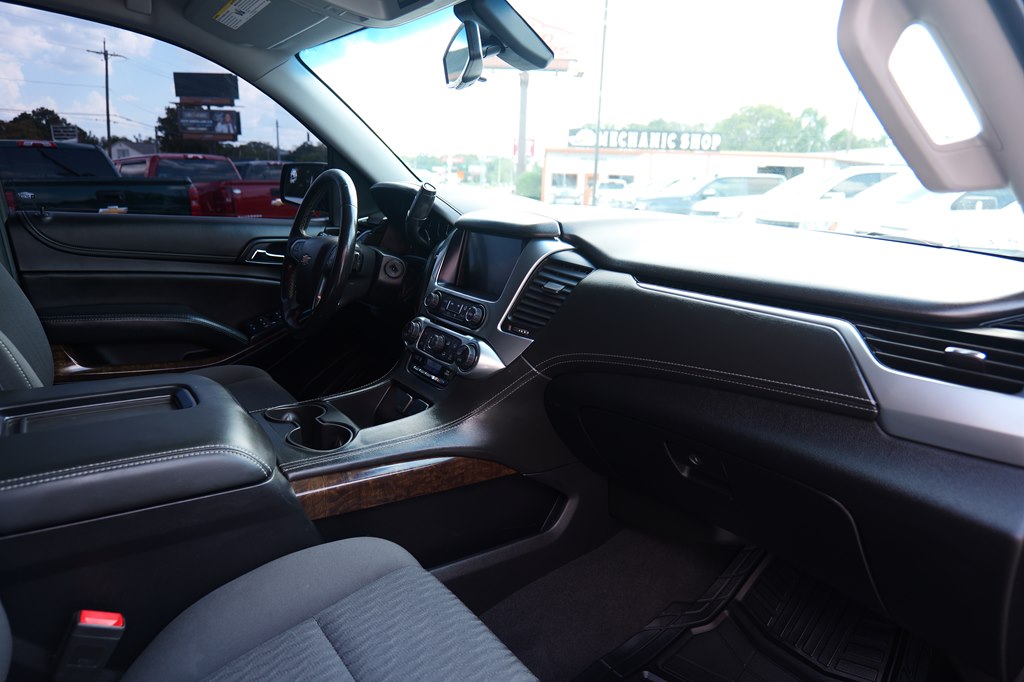 Photo 45 of this CHEVROLET TAHOE