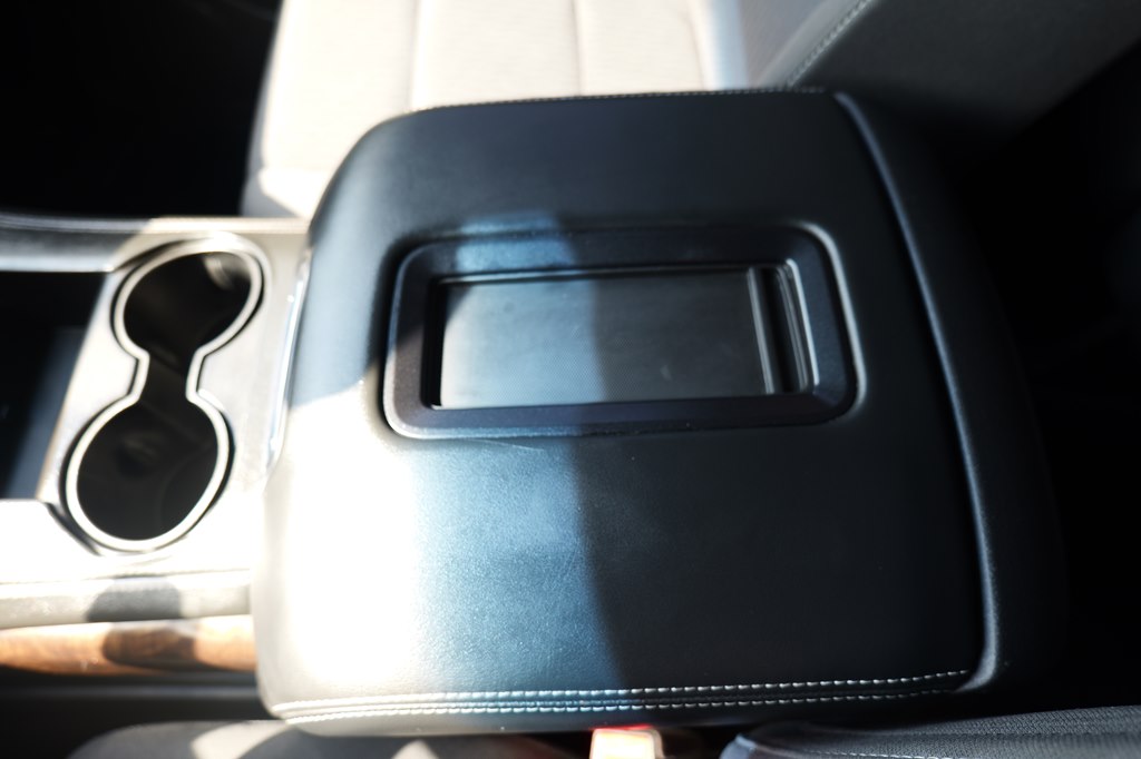 Photo 26 of this CHEVROLET TAHOE