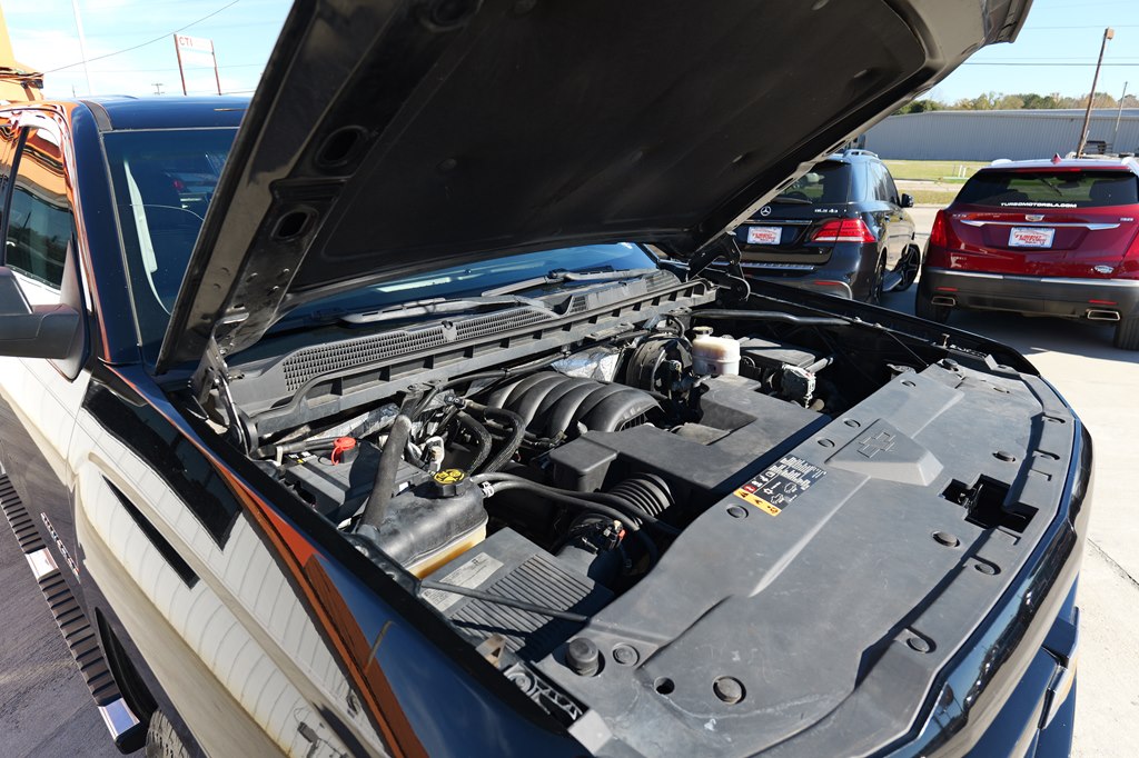 Used Car 2018 Chevrolet Silverado 1500  Custom For Sale Under $25,000 In Baker, Louisiana