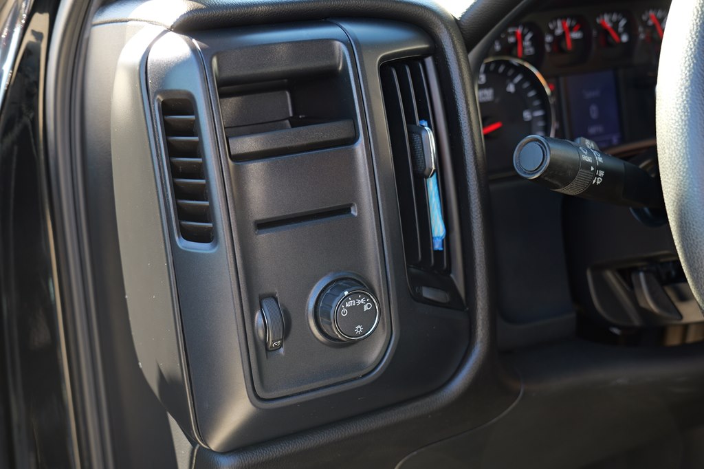 Used Car 2018 Chevrolet Silverado 1500  Custom For Sale Under $25,000 In Baker, Louisiana