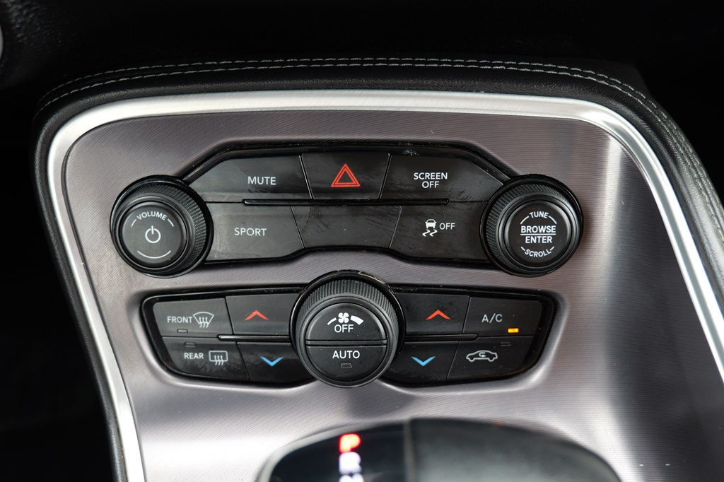 Used Car 2020 Dodge Challenger  Sxt For Sale Under $20,000 In Baker, Louisiana