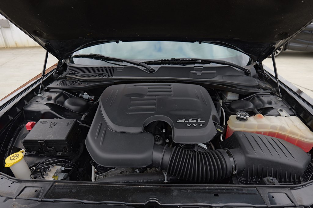 Used Car 2020 Dodge Challenger  Sxt For Sale Under $20,000 In Baker, Louisiana