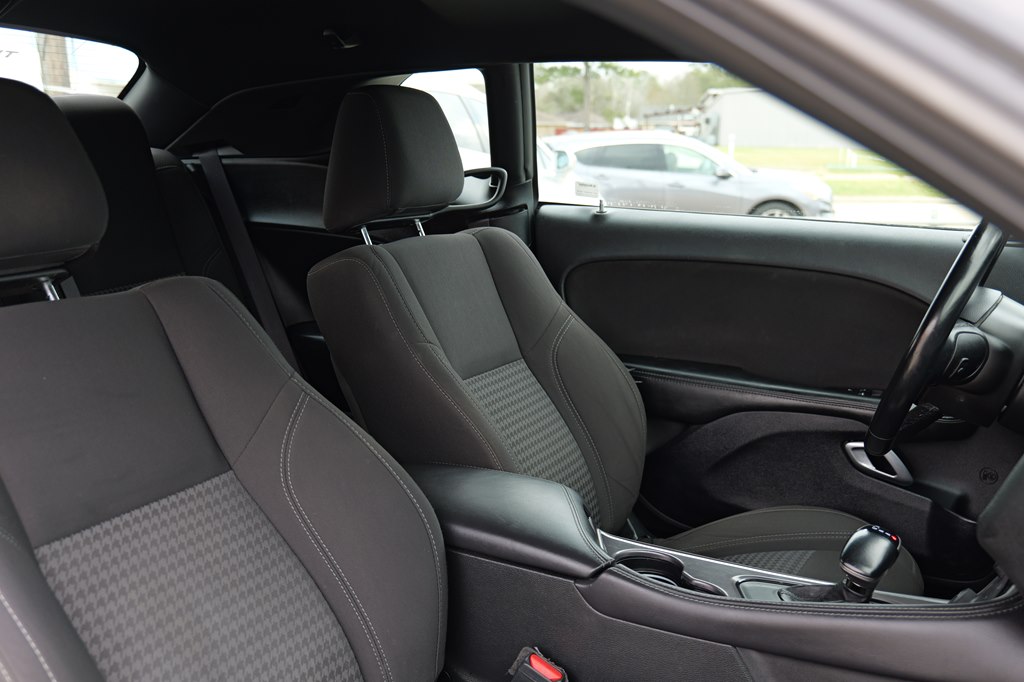 Used Car 2020 Dodge Challenger  Sxt For Sale Under $20,000 In Baker, Louisiana