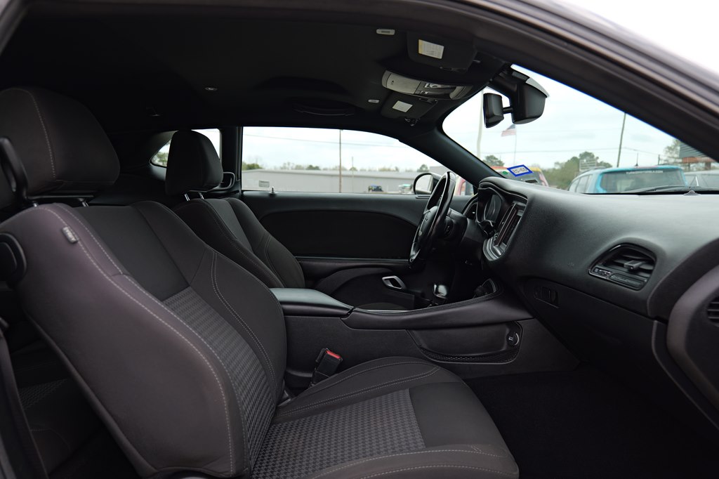 Used Car 2020 Dodge Challenger  Sxt For Sale Under $20,000 In Baker, Louisiana