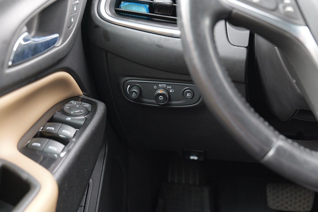 Used Car 2022 Chevrolet Equinox  Premier For Sale Under $20,000 In Baker, Louisiana