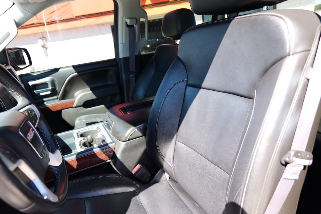 Photo 12 of this GMC SIERRA