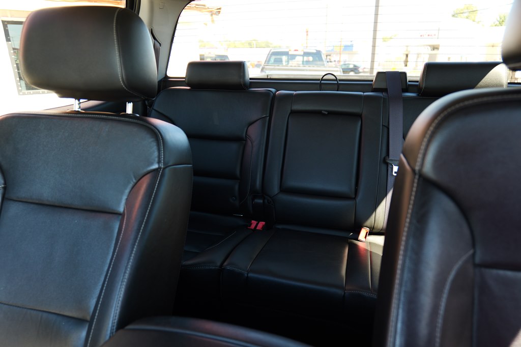 Photo 33 of this GMC SIERRA