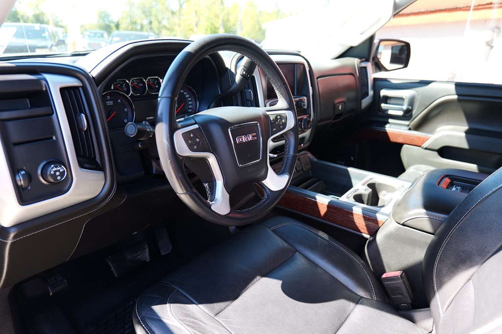 Photo 11 of this GMC SIERRA