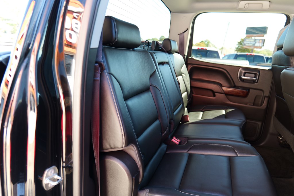 Photo 46 of this GMC SIERRA