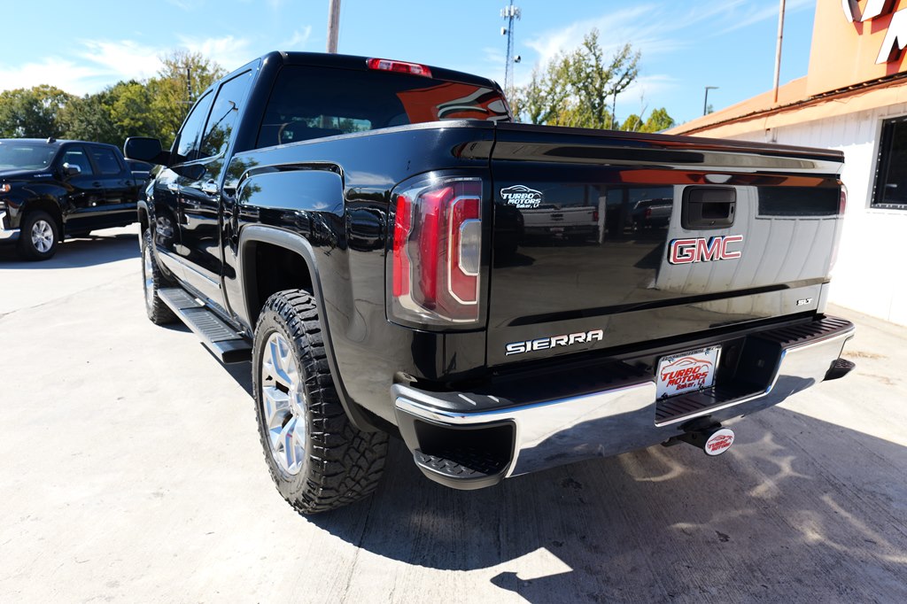 Photo 7 of this GMC SIERRA
