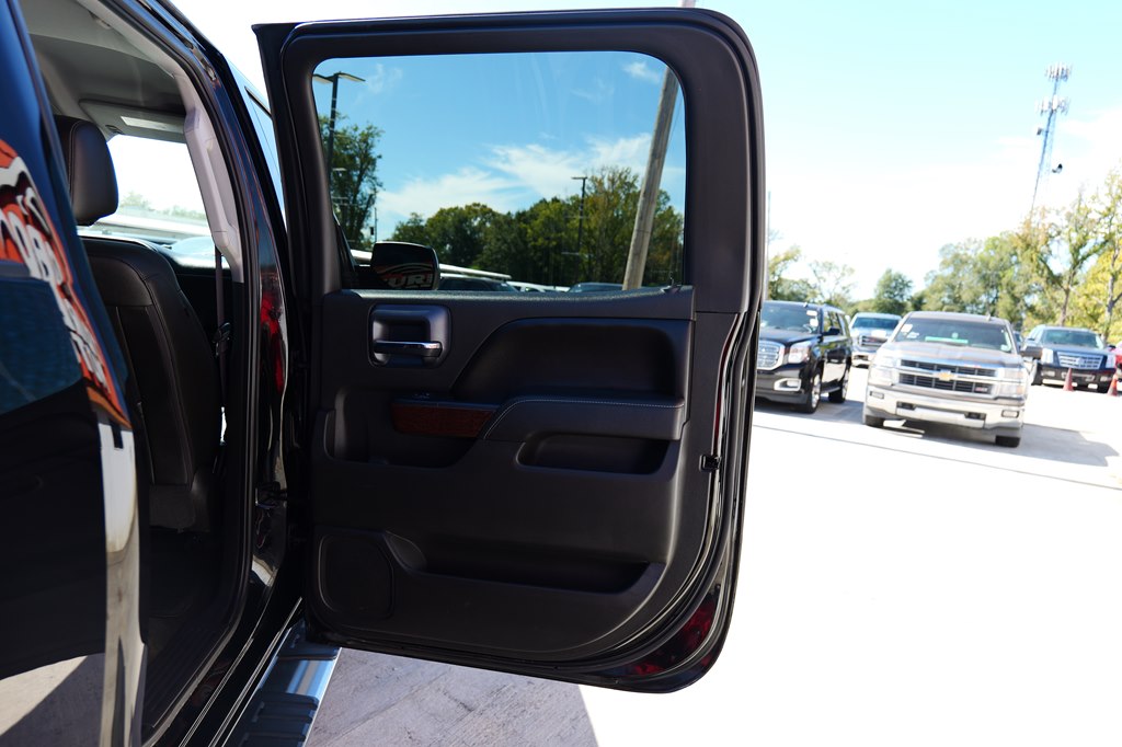 Photo 48 of this GMC SIERRA
