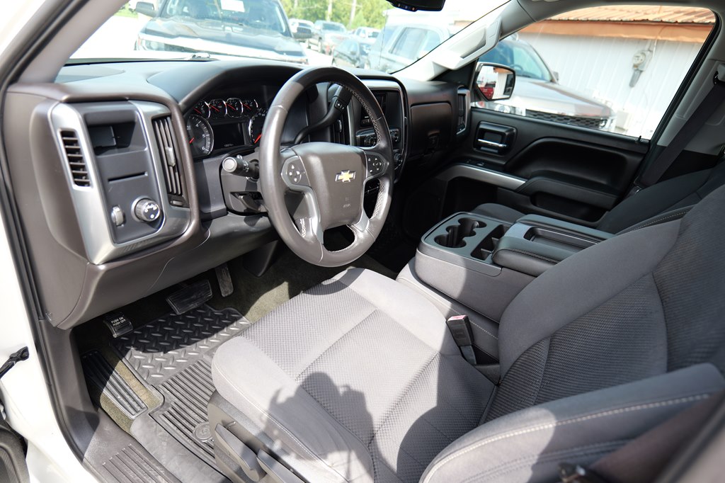 Photo 9 of this CHEVROLET SILVERADO 1500
