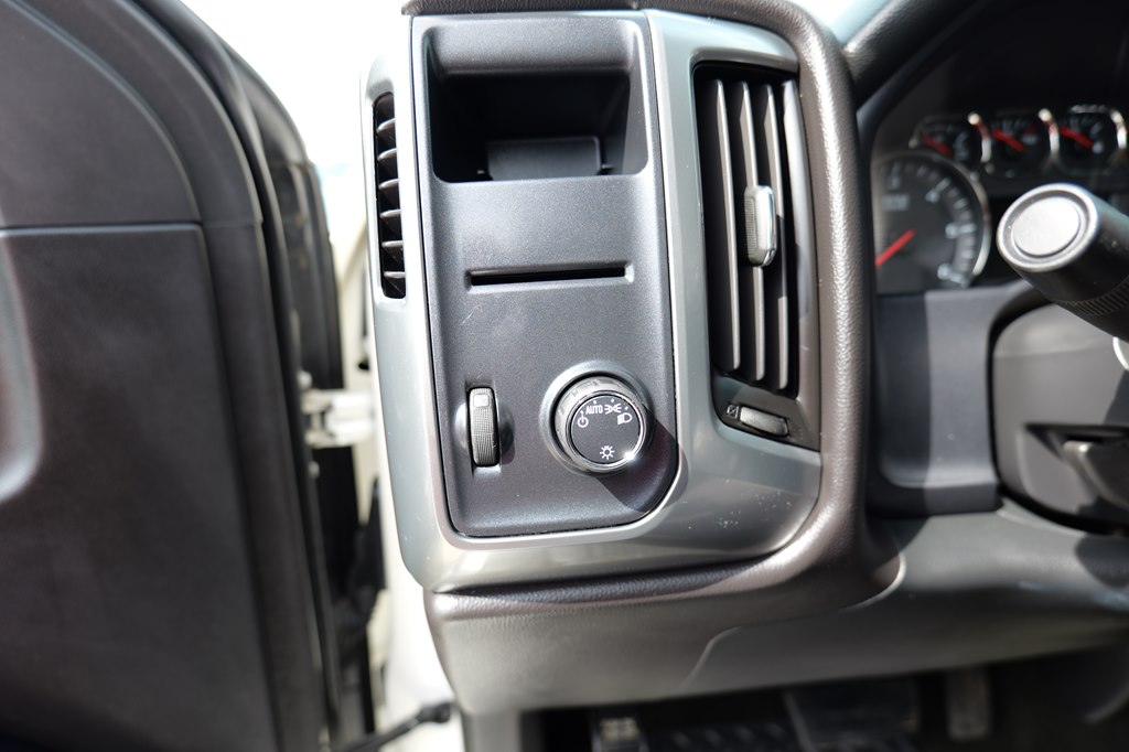 Photo 13 of this CHEVROLET SILVERADO 1500