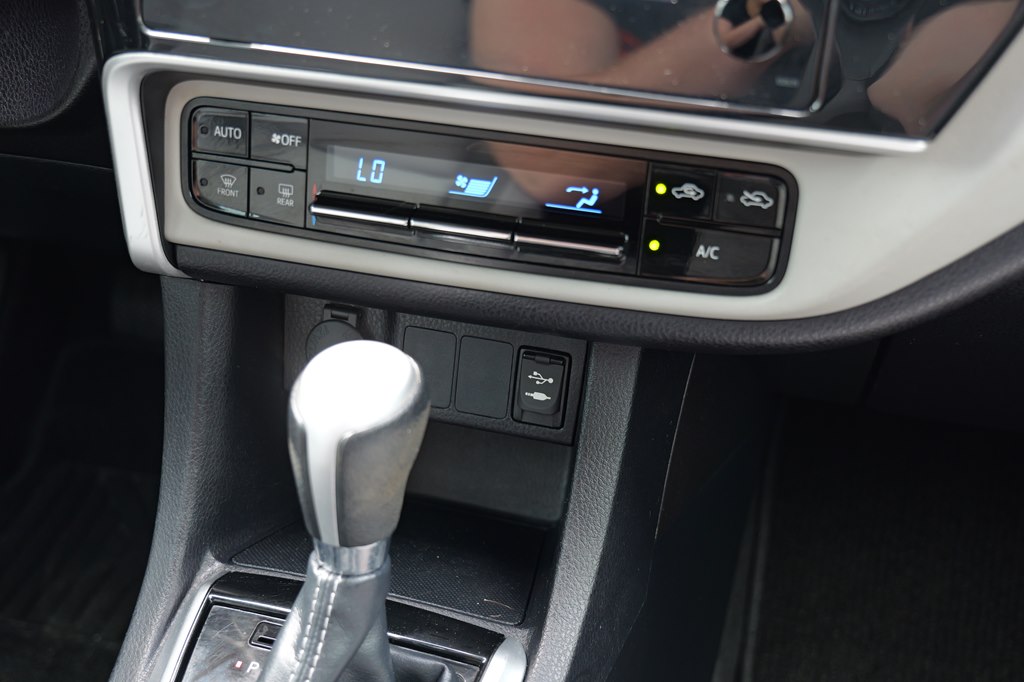 Used Car 2019 Toyota Corolla  Le For Sale Under $20,000 In Baker, Louisiana