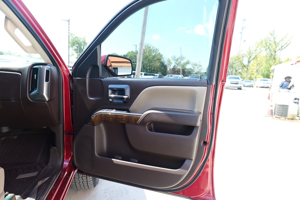 Photo 50 of this CHEVROLET SILVERADO 1500