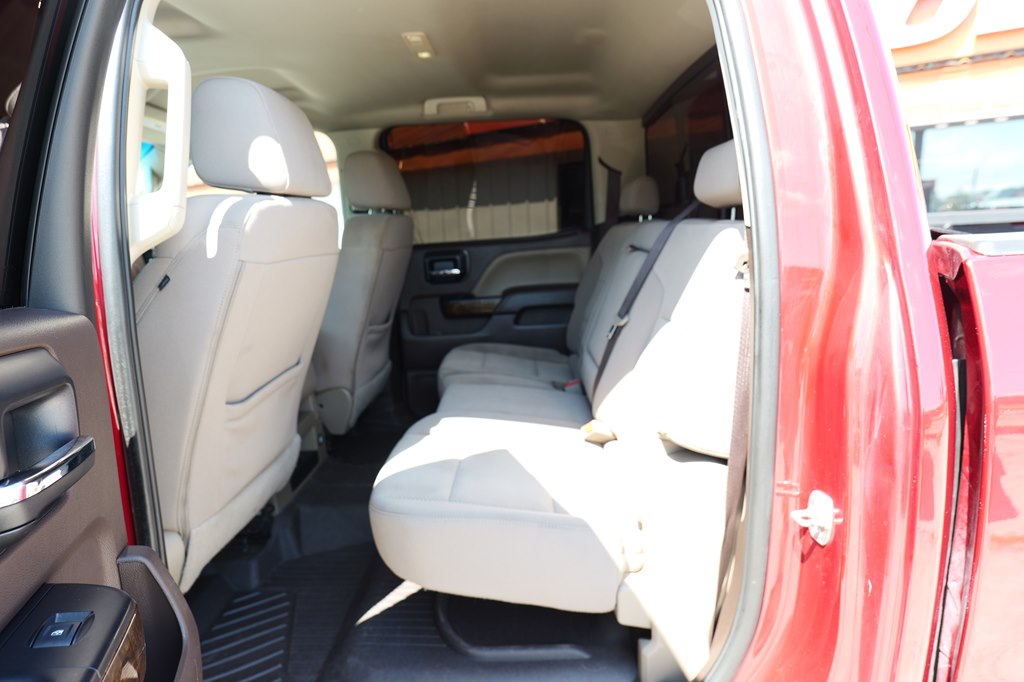 Photo 32 of this CHEVROLET SILVERADO 1500