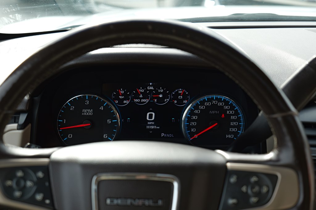 Used Car 2017 Gmc Yukon Xl  Denali For Sale Under $25,000 In Baker, Louisiana