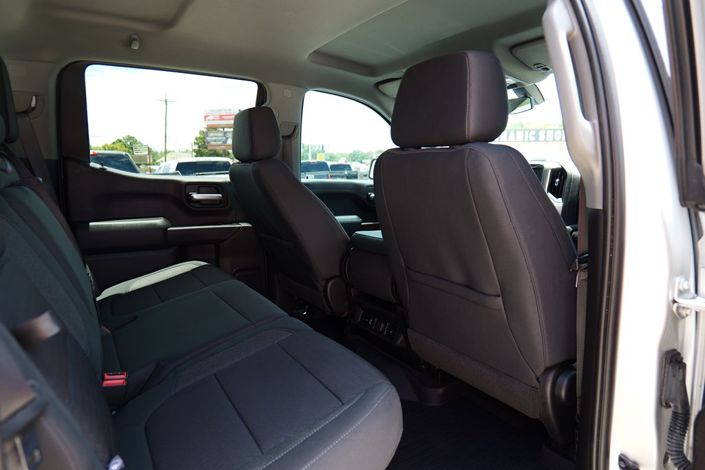 Photo 36 of this CHEVROLET SILVERADO 1500