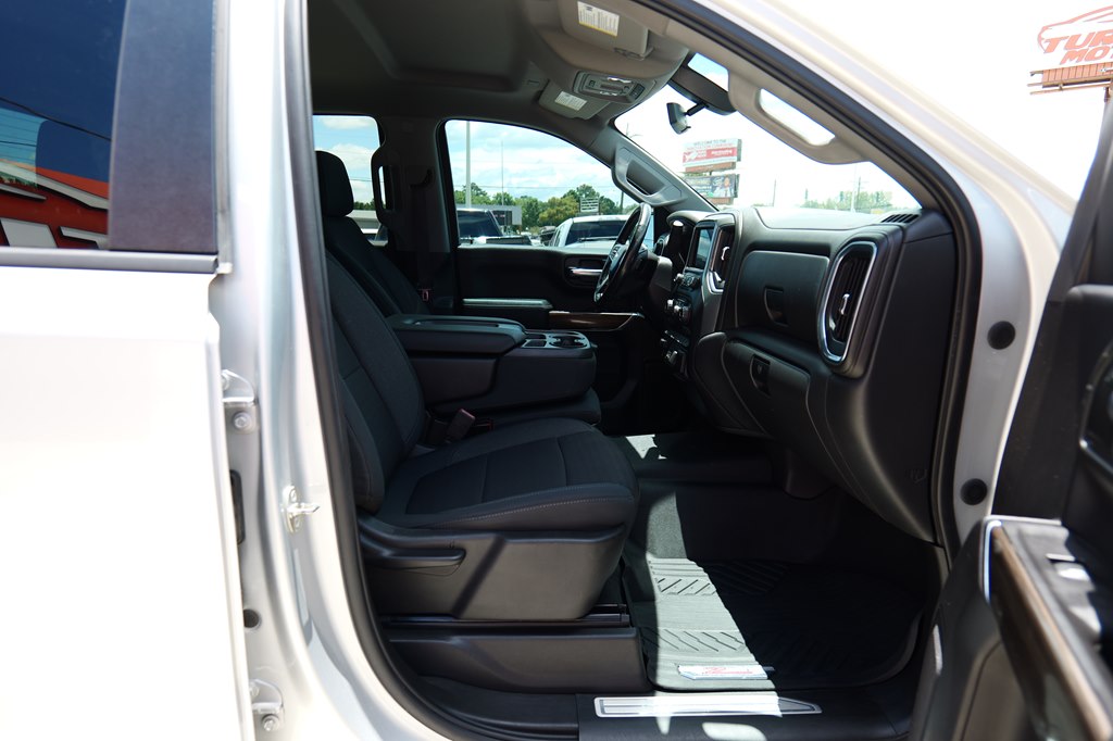 Photo 38 of this CHEVROLET SILVERADO 1500