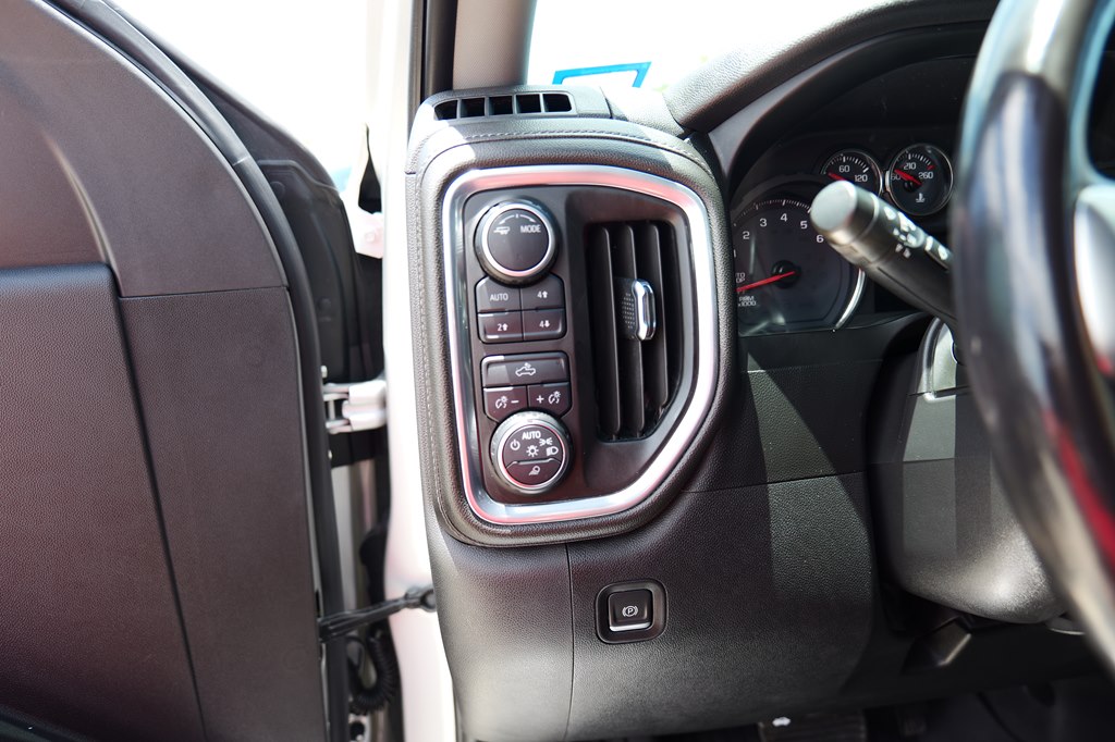 Photo 15 of this CHEVROLET SILVERADO 1500