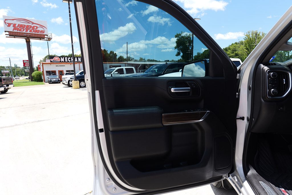 Photo 13 of this CHEVROLET SILVERADO 1500