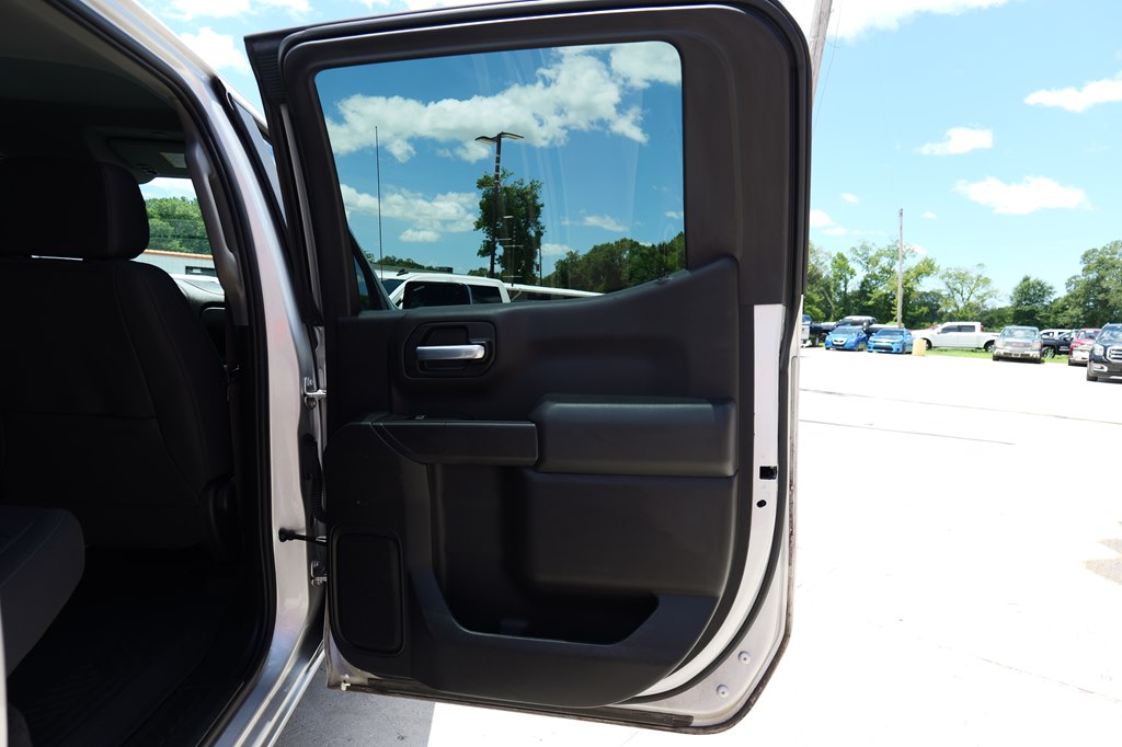 Photo 37 of this CHEVROLET SILVERADO 1500