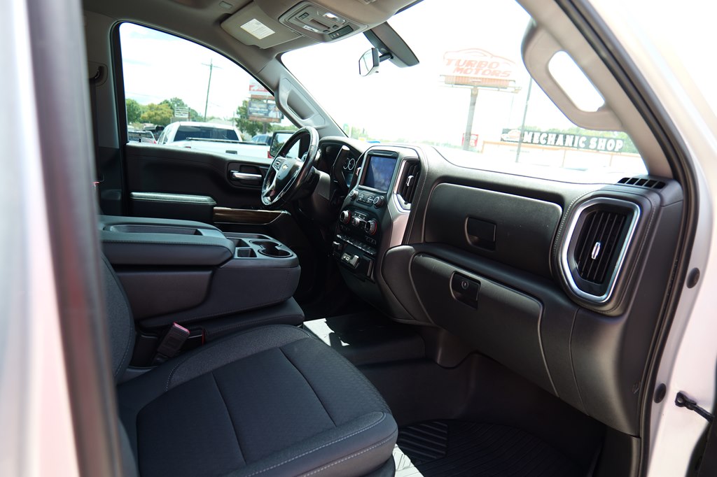 Photo 40 of this CHEVROLET SILVERADO 1500