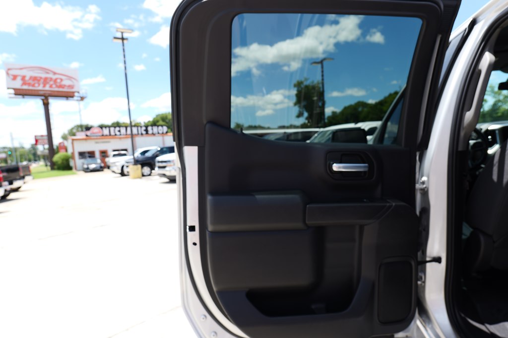 Photo 29 of this CHEVROLET SILVERADO 1500