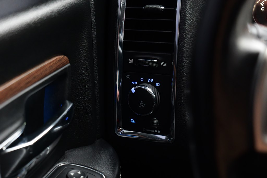 Used Car 2018 Ram 1500  Laramie For Sale Under $25,000 In Baker, Louisiana