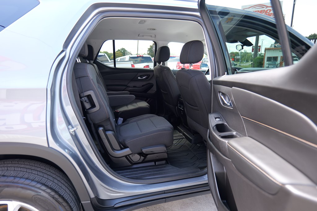Photo 42 of this CHEVROLET TRAVERSE
