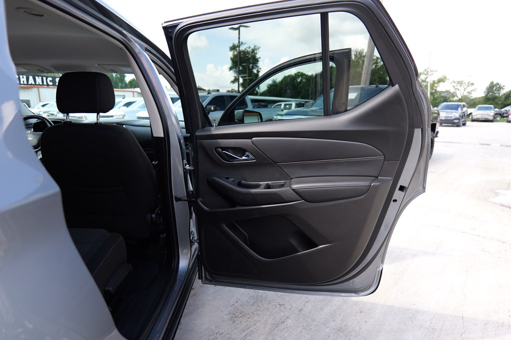 Photo 91 of this CHEVROLET TRAVERSE