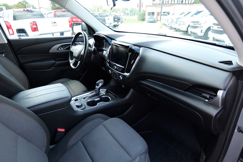 Photo 95 of this CHEVROLET TRAVERSE