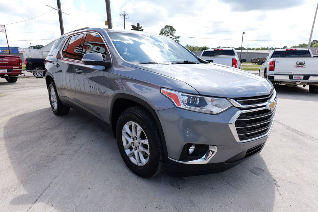 Photo 3 of this CHEVROLET TRAVERSE