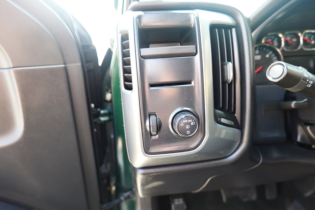 Photo 15 of this CHEVROLET SILVERADO 1500