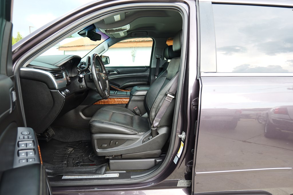 Photo 10 of this CHEVROLET TAHOE