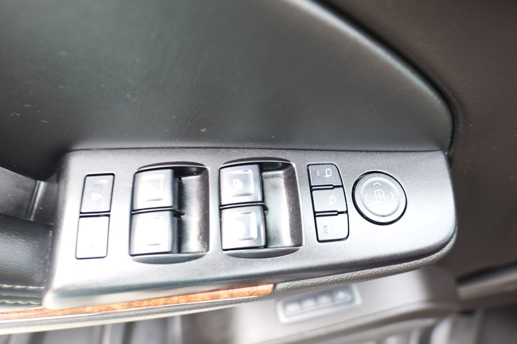Photo 14 of this CHEVROLET TAHOE