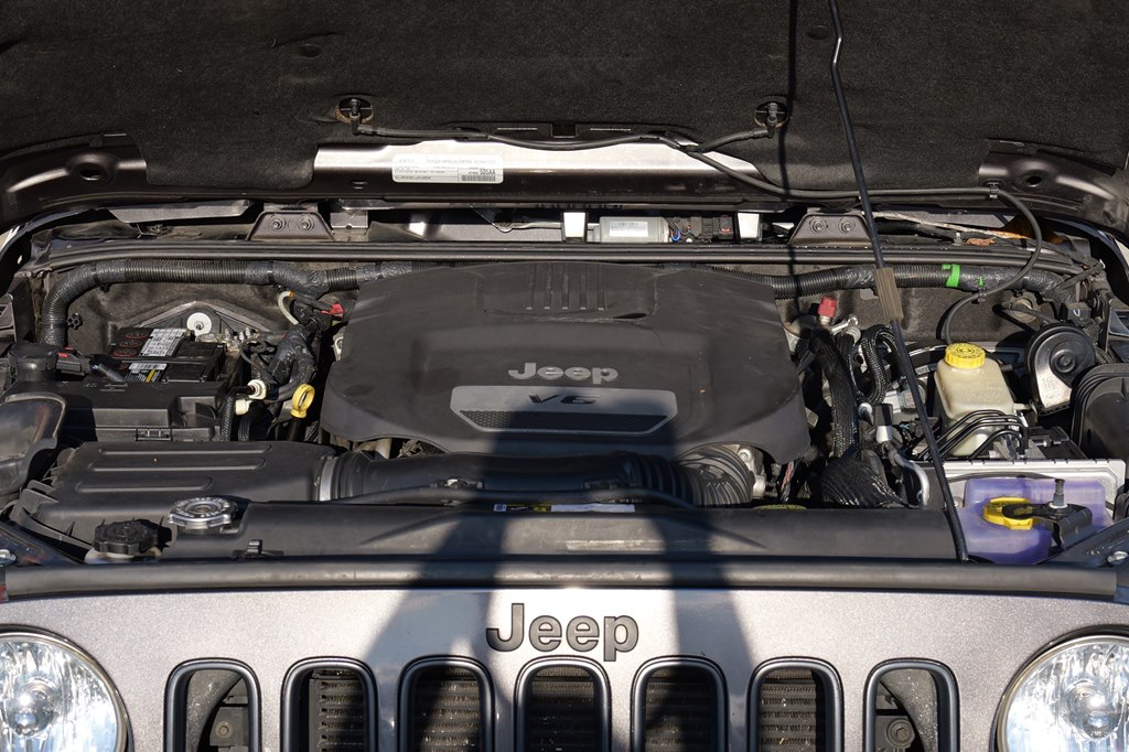 Used Car 2016 Jeep Wrangler Unlimi  Sahara For Sale Under $20,000 In Baker, Louisiana