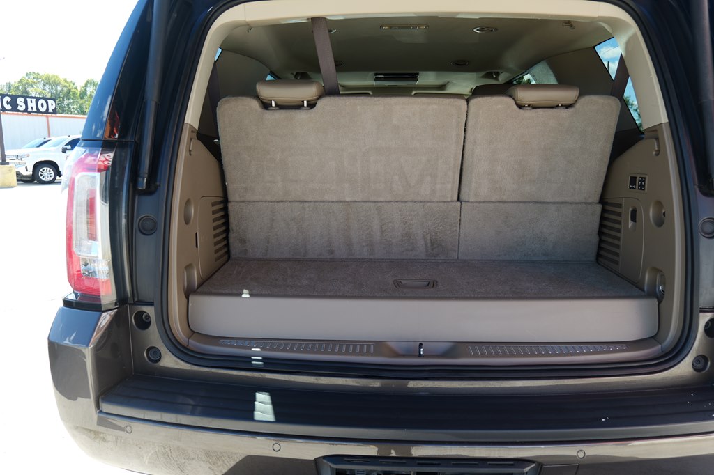 Photo 44 of this GMC YUKON