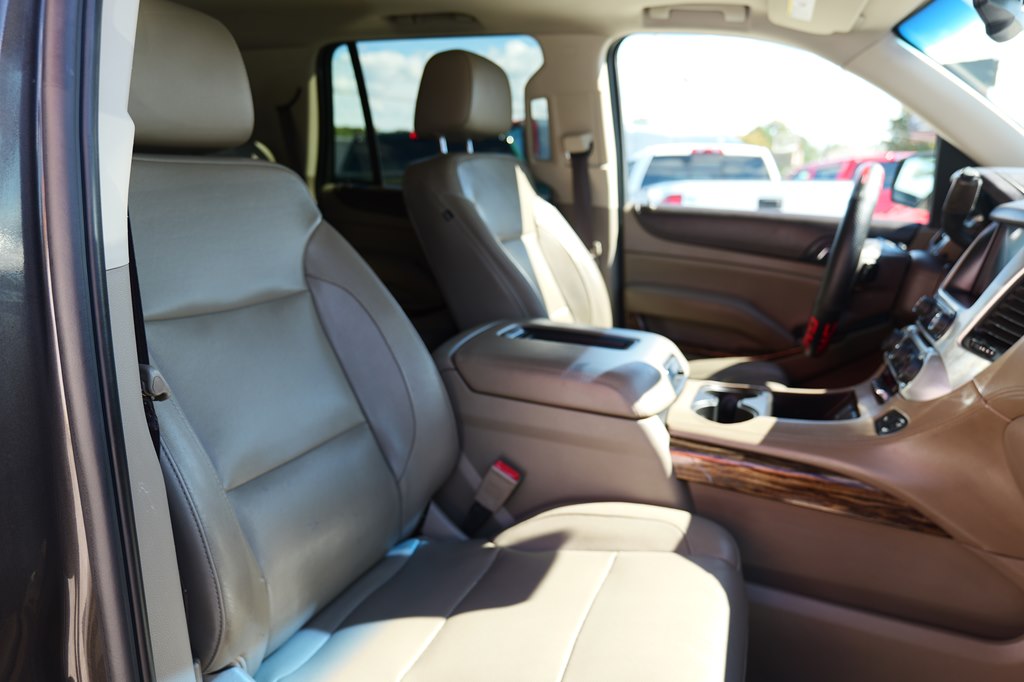 Photo 52 of this GMC YUKON
