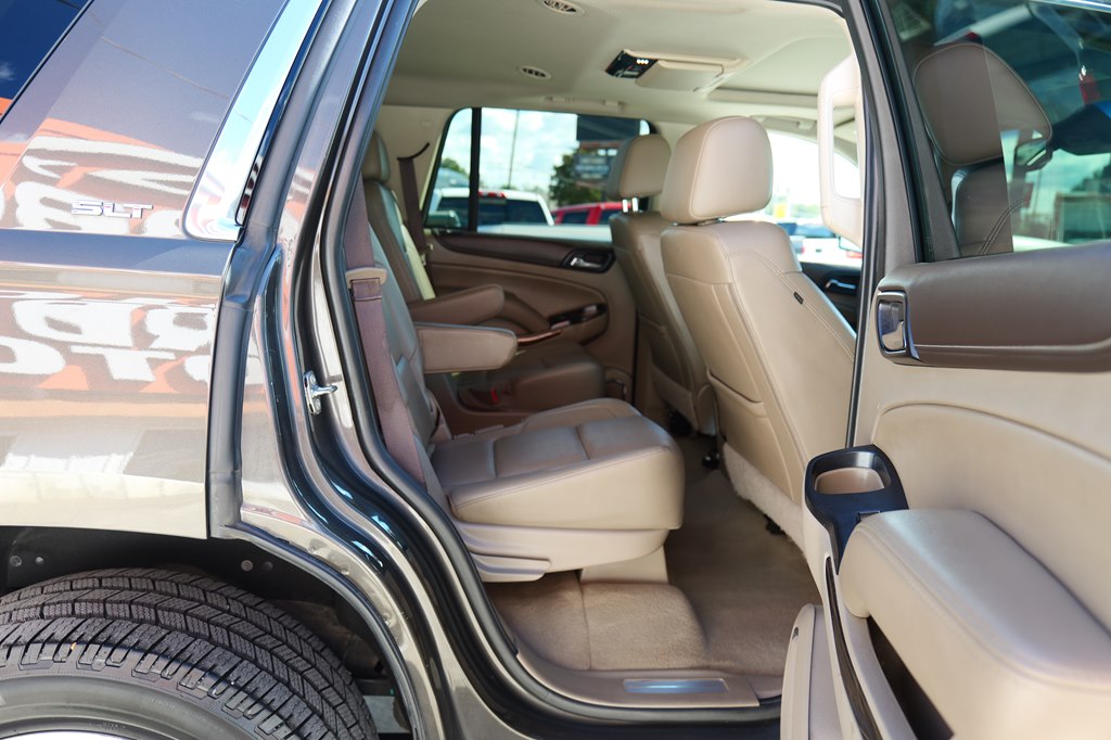 Photo 46 of this GMC YUKON