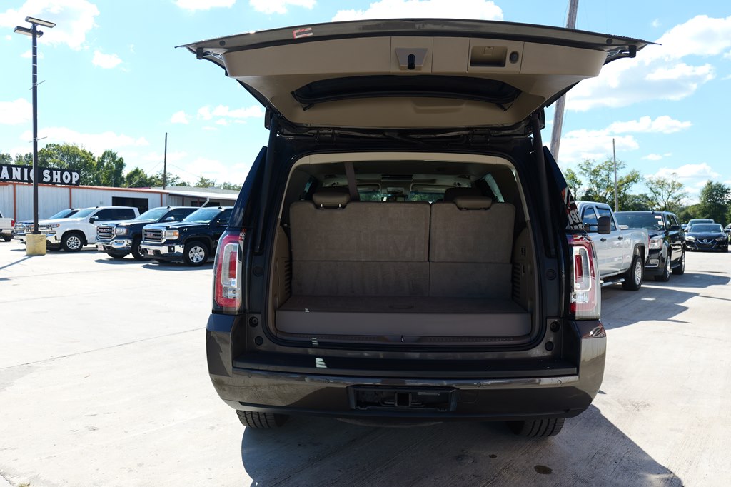 Photo 43 of this GMC YUKON