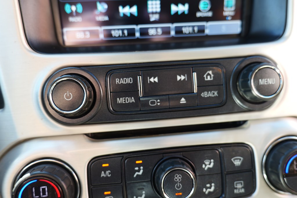 Photo 23 of this GMC YUKON