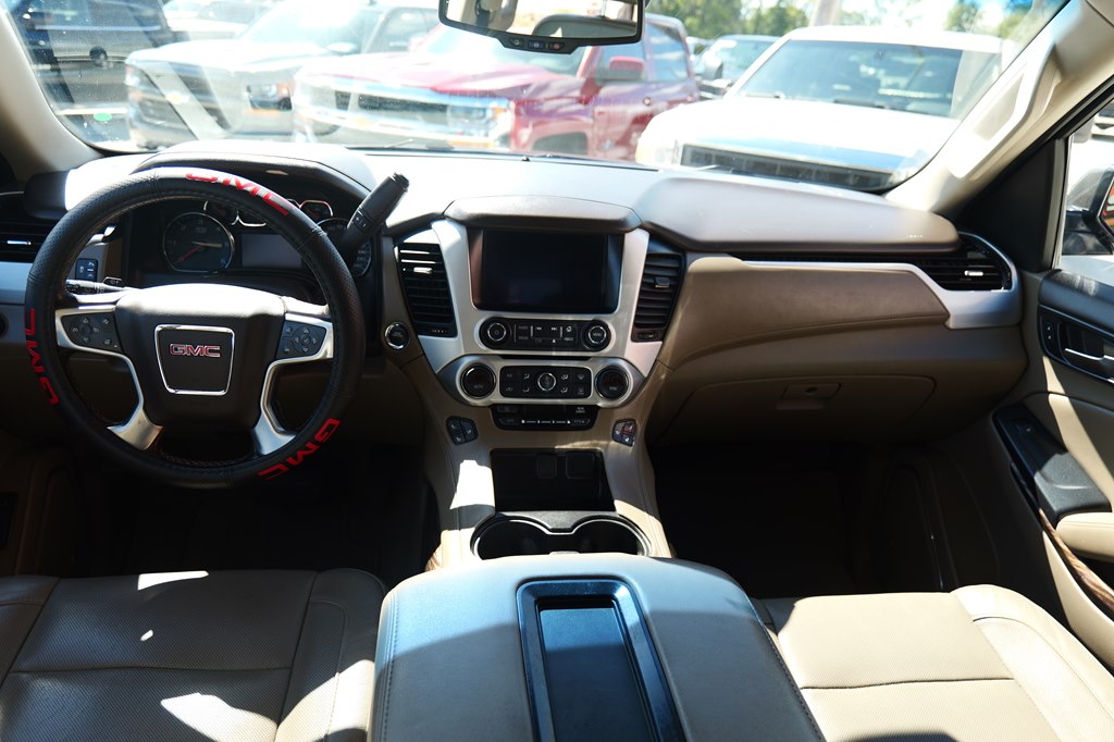 Photo 40 of this GMC YUKON