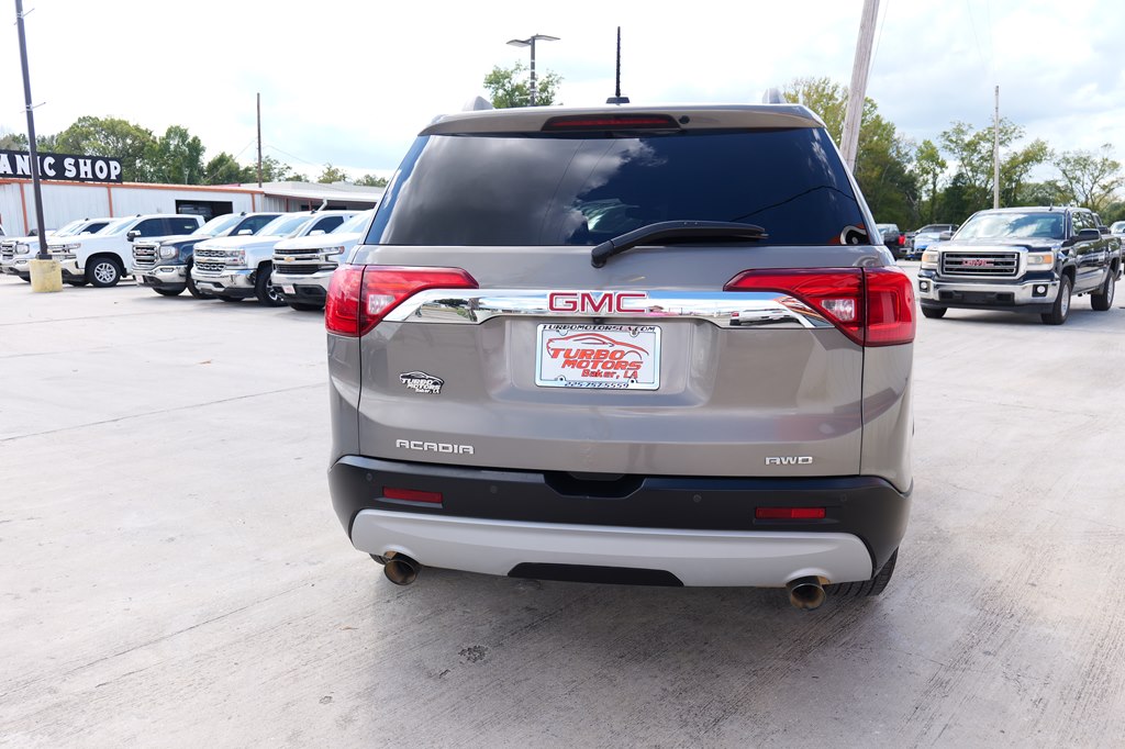 Photo 5 of this GMC ACADIA