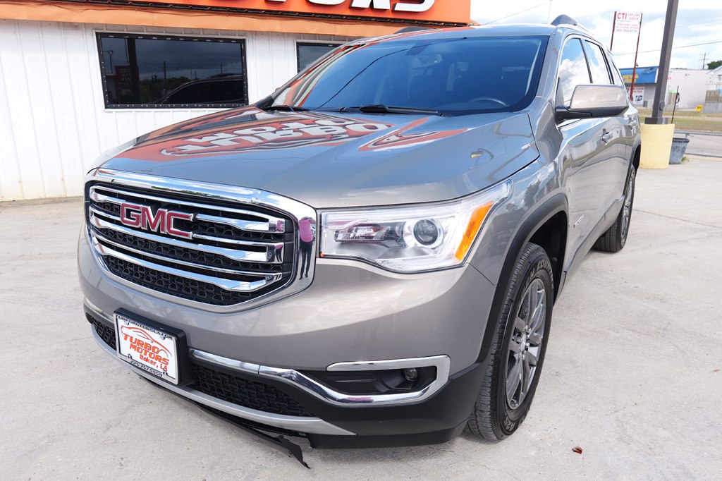 Photo 8 of this GMC ACADIA