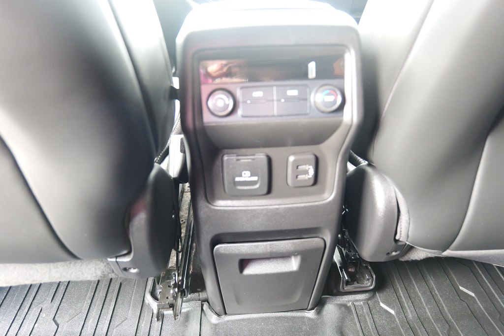Photo 34 of this GMC ACADIA
