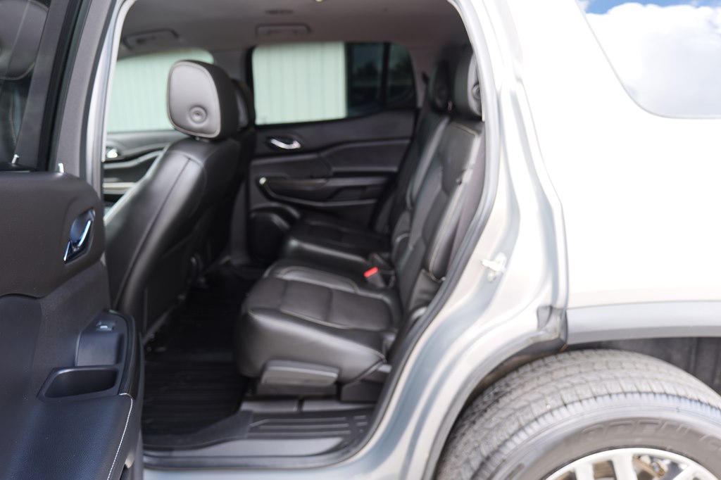 Photo 30 of this GMC ACADIA