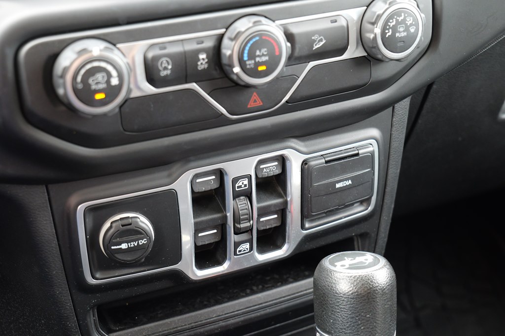 Used Car 2018 Jeep Wrangler Unlimi  Sport For Sale Under $25,000 In Baker, Louisiana